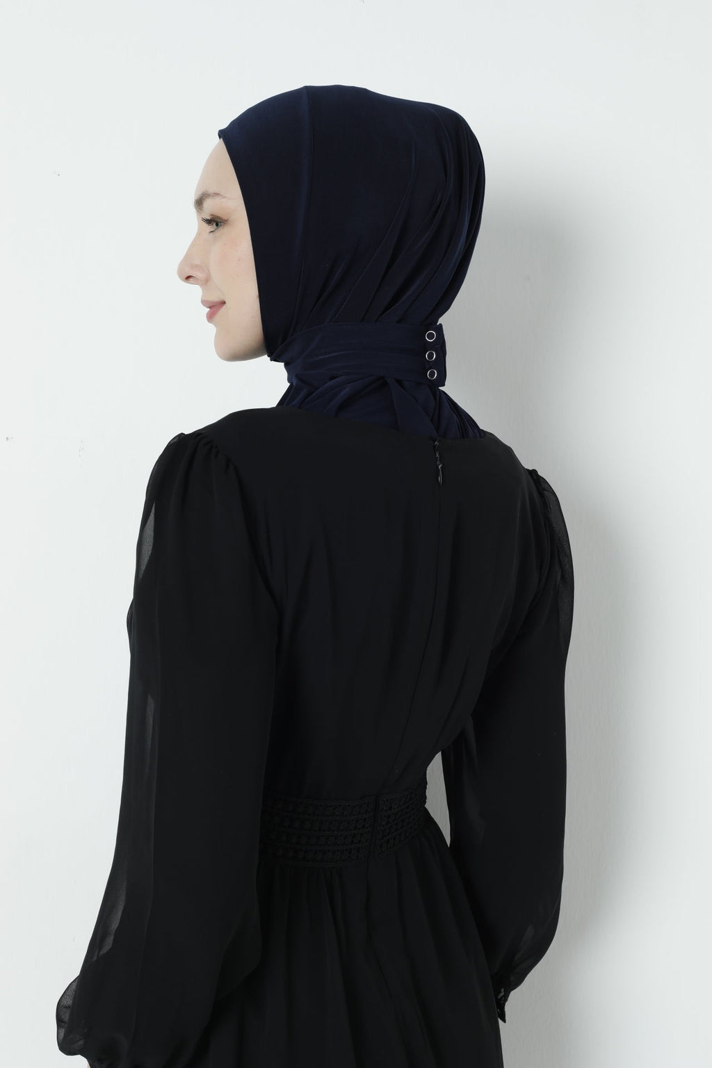 Instant Snap Closure Hijab with Jersey Inner Cap – Ready-to-Wear Hijab