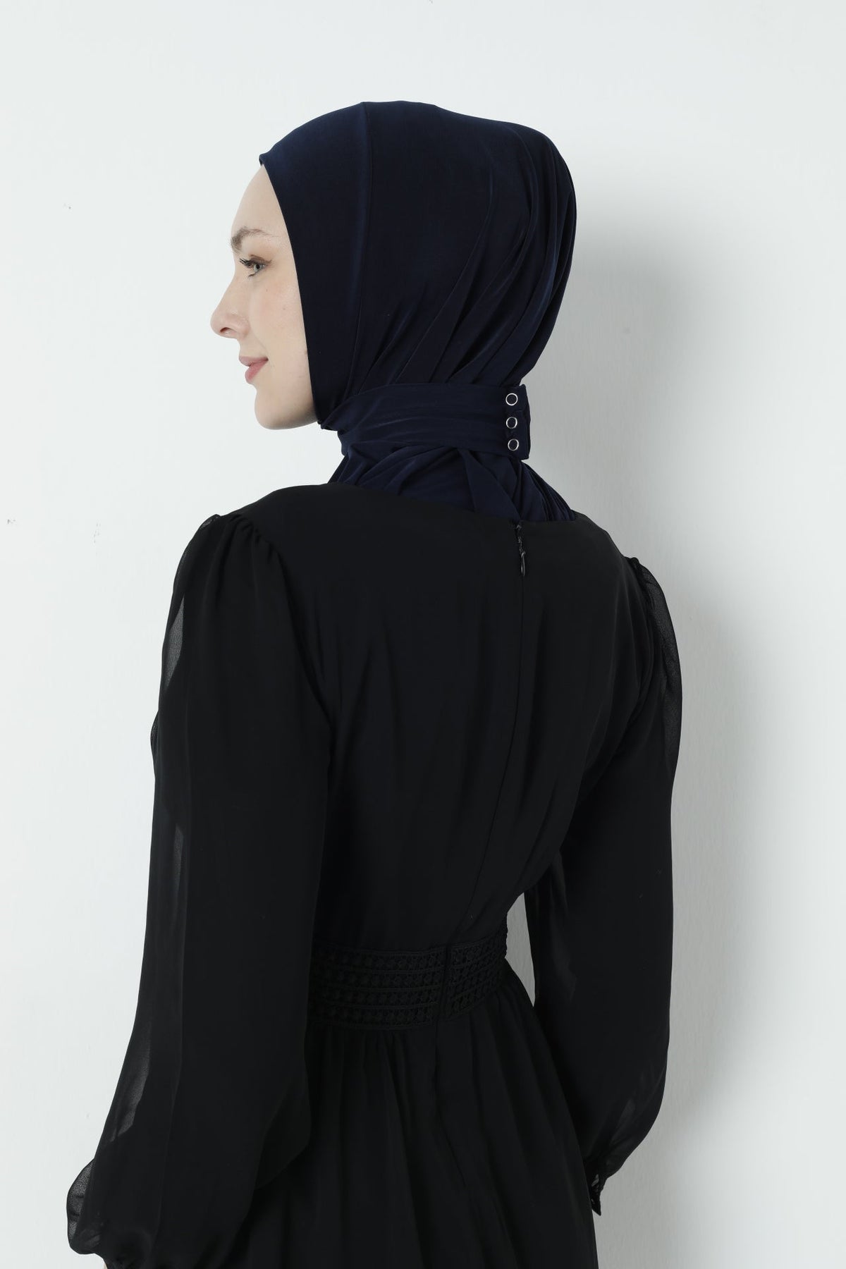 Instant Snap Closure Hijab with Jersey Inner Cap – Ready-to-Wear Hijab