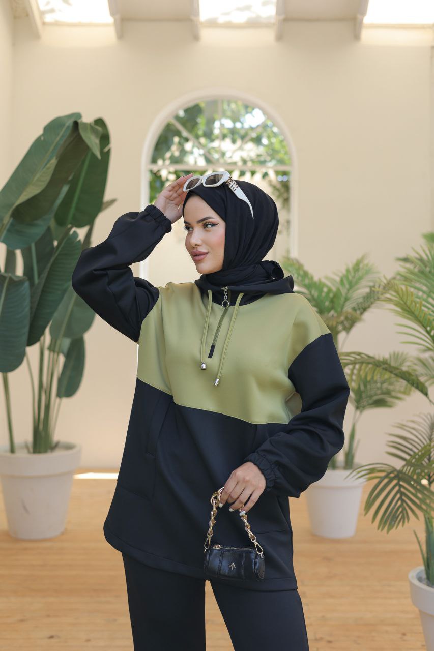Black Two-Piece Hooded Tracksuit for Modest Women – Turkish Sportswear Set