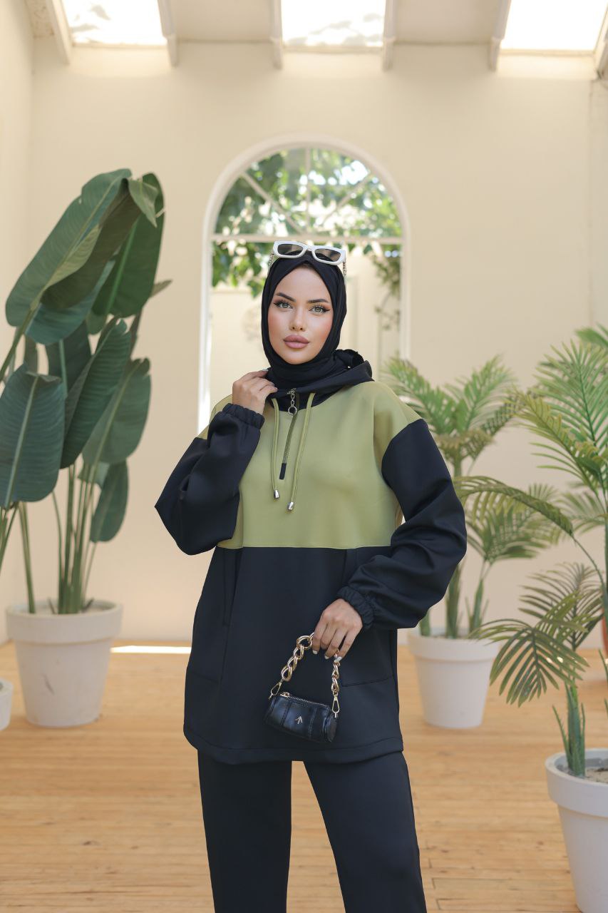 Black Two-Piece Hooded Tracksuit for Modest Women – Turkish Sportswear Set
