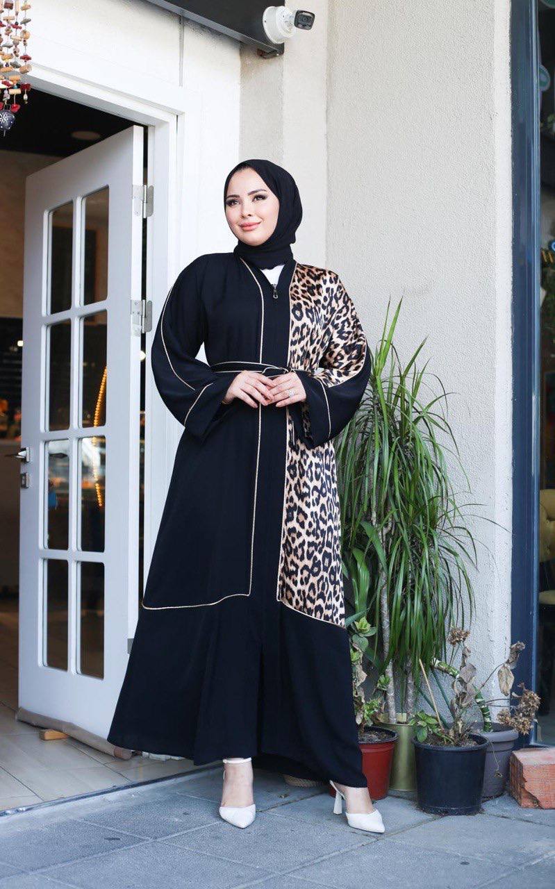 Black Abaya with Leopard Panel & Contrast Trim – Turkish Abaya