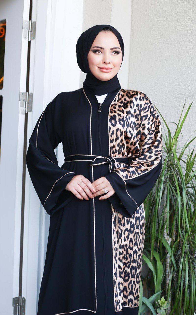 Black Abaya with Leopard Panel & Contrast Trim – Turkish Abaya