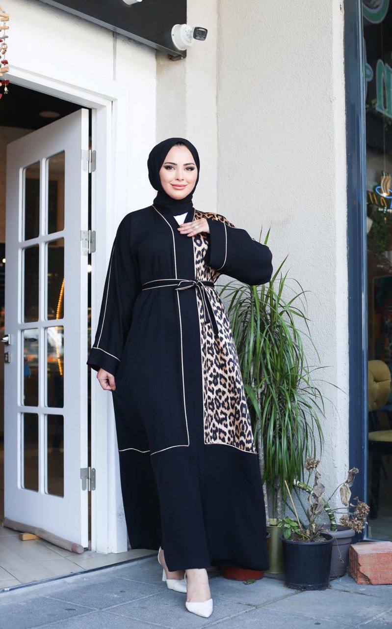 Black Abaya with Leopard Panel & Contrast Trim – Turkish Abaya