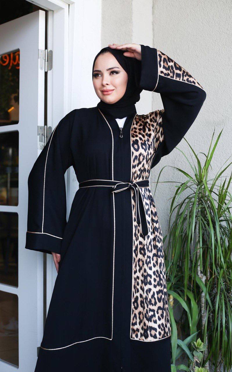 Black Abaya with Leopard Panel & Contrast Trim – Turkish Abaya