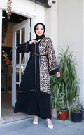 Black Abaya with Leopard Panel & Contrast Trim – Turkish Abaya